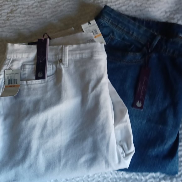 GLORIA  VANDERBILT  CAPRI SHORTS - Picture 5 of 6